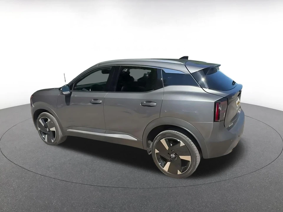 2026 Nissan Kicks - Image 9 of 31