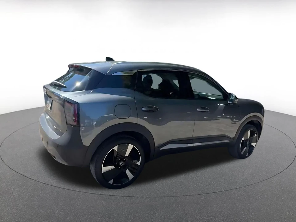 2026 Nissan Kicks - Image 16 of 31