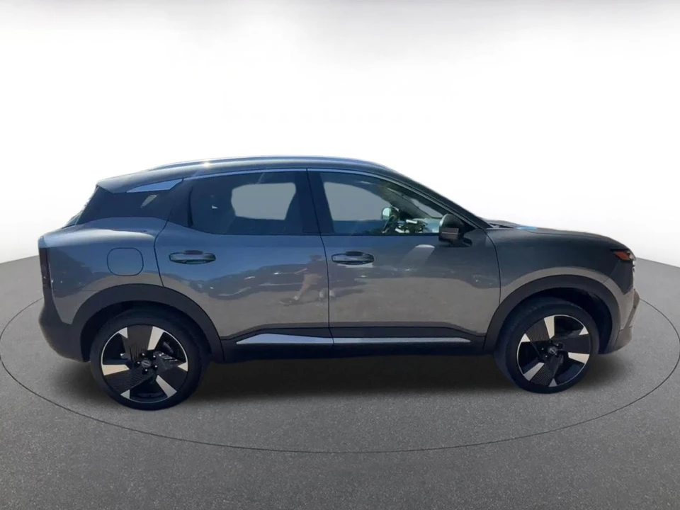 2026 Nissan Kicks - Image 17 of 31