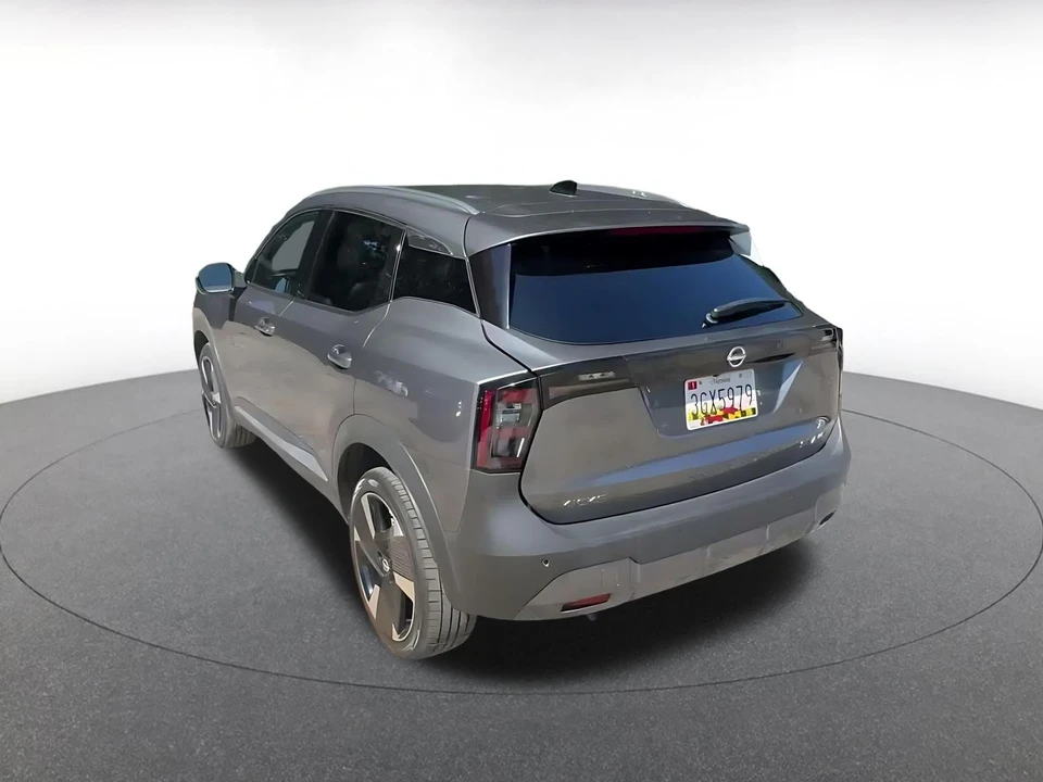 2026 Nissan Kicks - Image 11 of 31