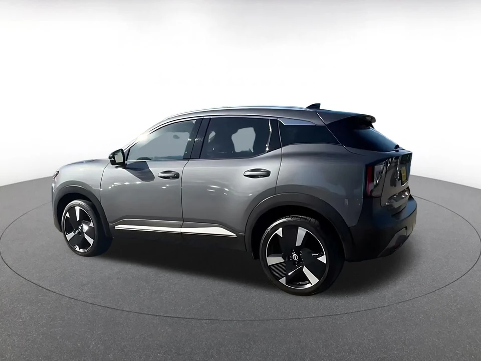 2026 Nissan Kicks - Image 11 of 31