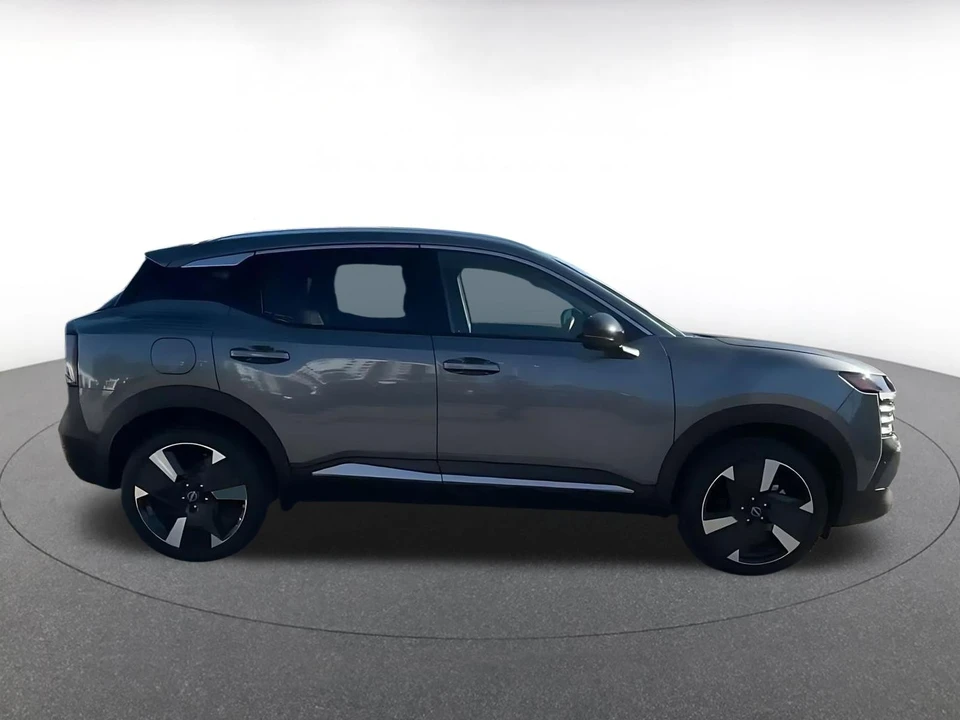 2026 Nissan Kicks - Image 17 of 31