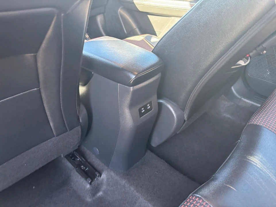 2026 Nissan Kicks - Image 24 of 31