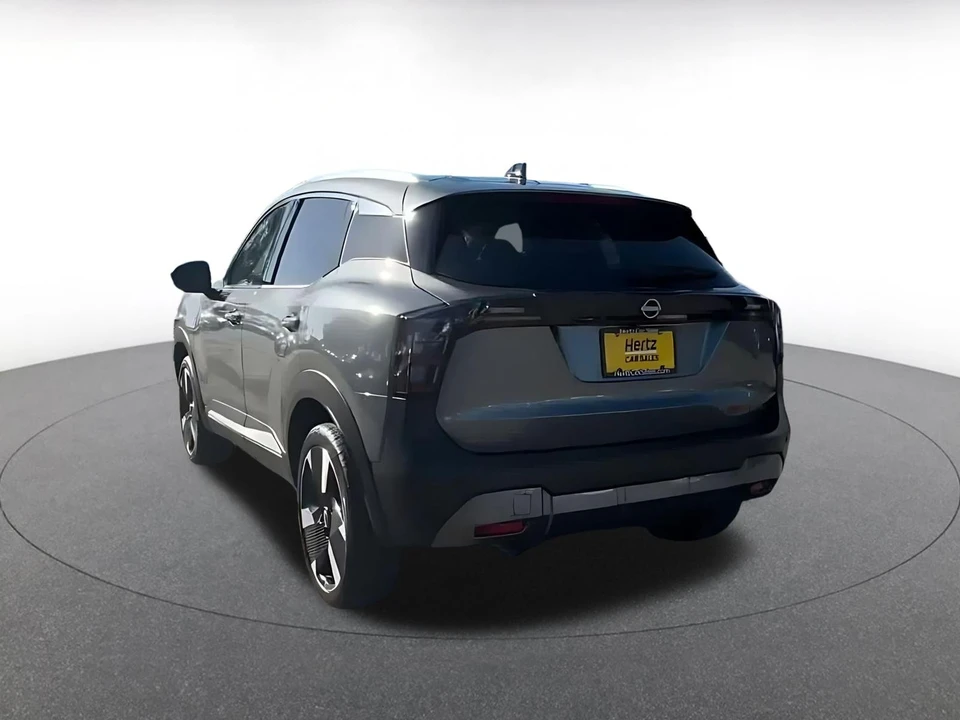 2026 Nissan Kicks - Image 12 of 31