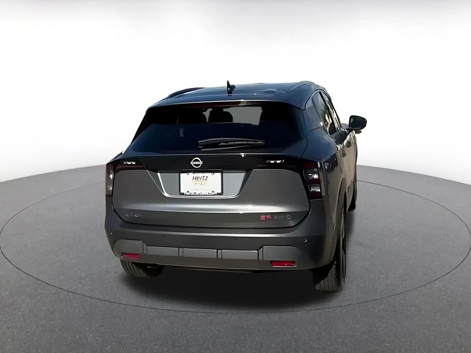 2026 Nissan Kicks - Image 16 of 31