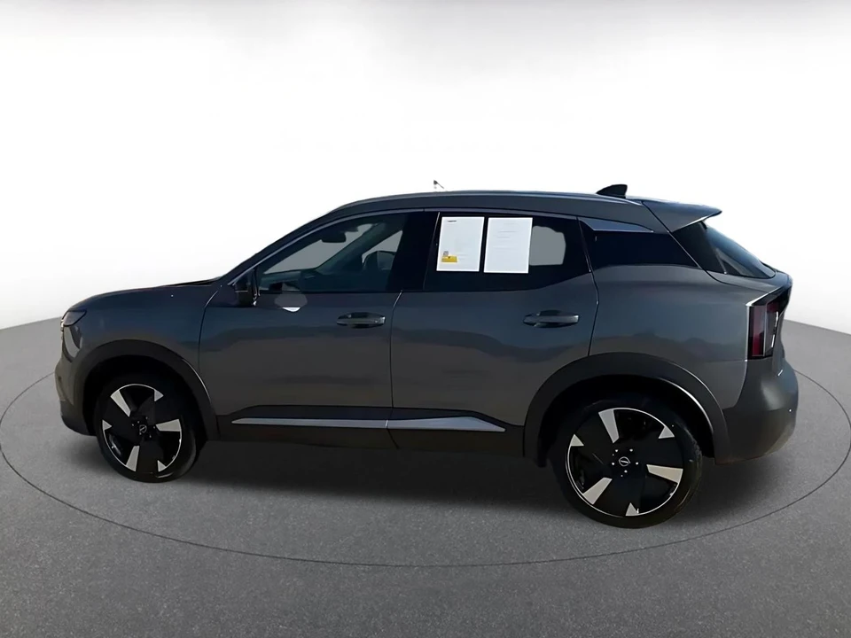 2026 Nissan Kicks - Image 11 of 31