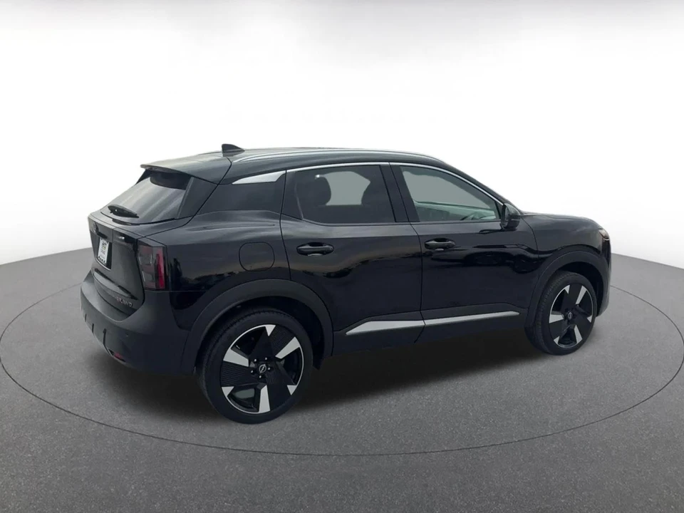 2026 Nissan Kicks - Image 16 of 31