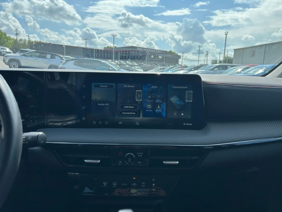 2026 Nissan Kicks - Image 18 of 31