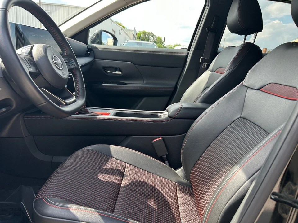 2026 Nissan Kicks - Image 23 of 31