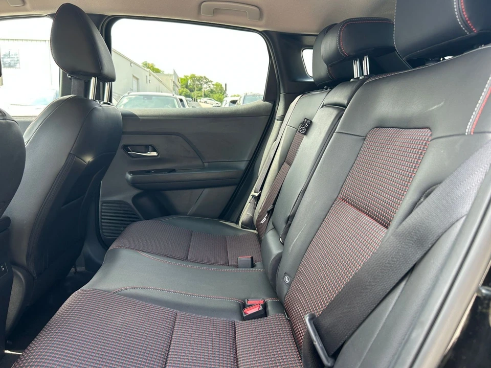 2026 Nissan Kicks - Image 22 of 31