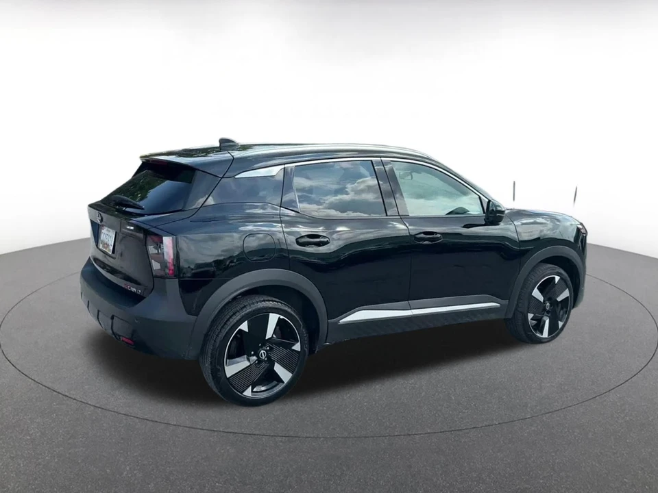 2026 Nissan Kicks - Image 15 of 31