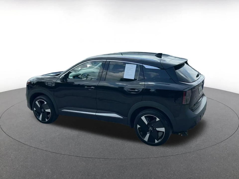 2026 Nissan Kicks - Image 11 of 31