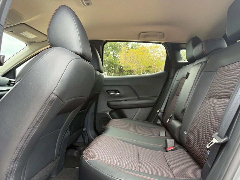 2026 Nissan Kicks - Image 27 of 31