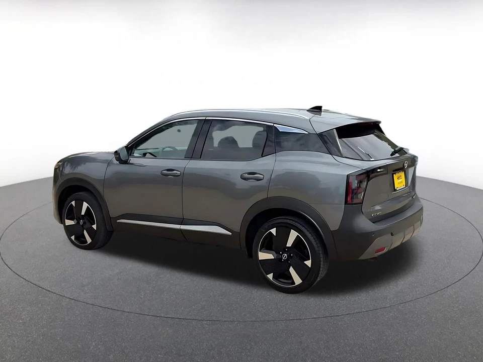 2026 Nissan Kicks - Image 12 of 31