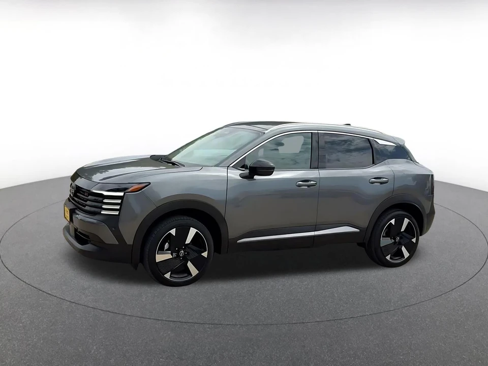 2026 Nissan Kicks - Image 9 of 31