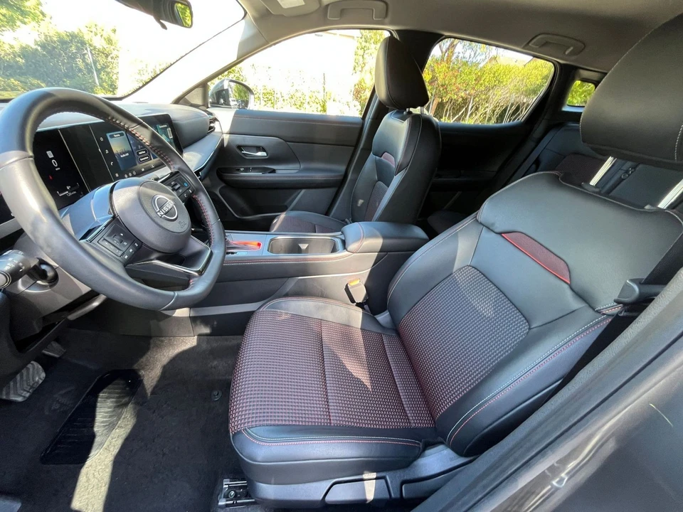 2026 Nissan Kicks - Image 27 of 31