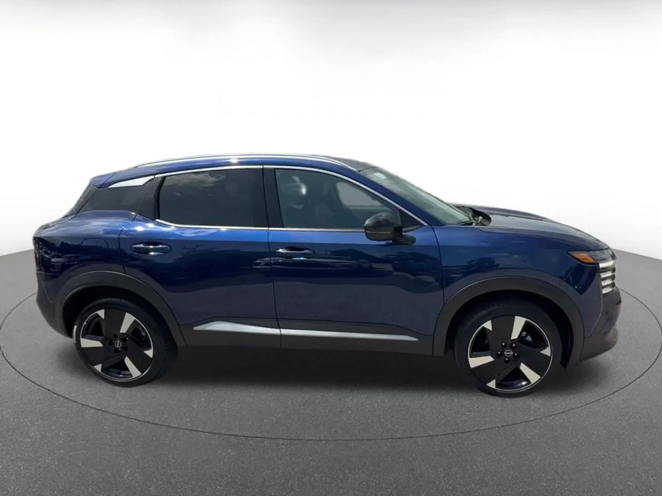 2026 Nissan Kicks - Image 17 of 31