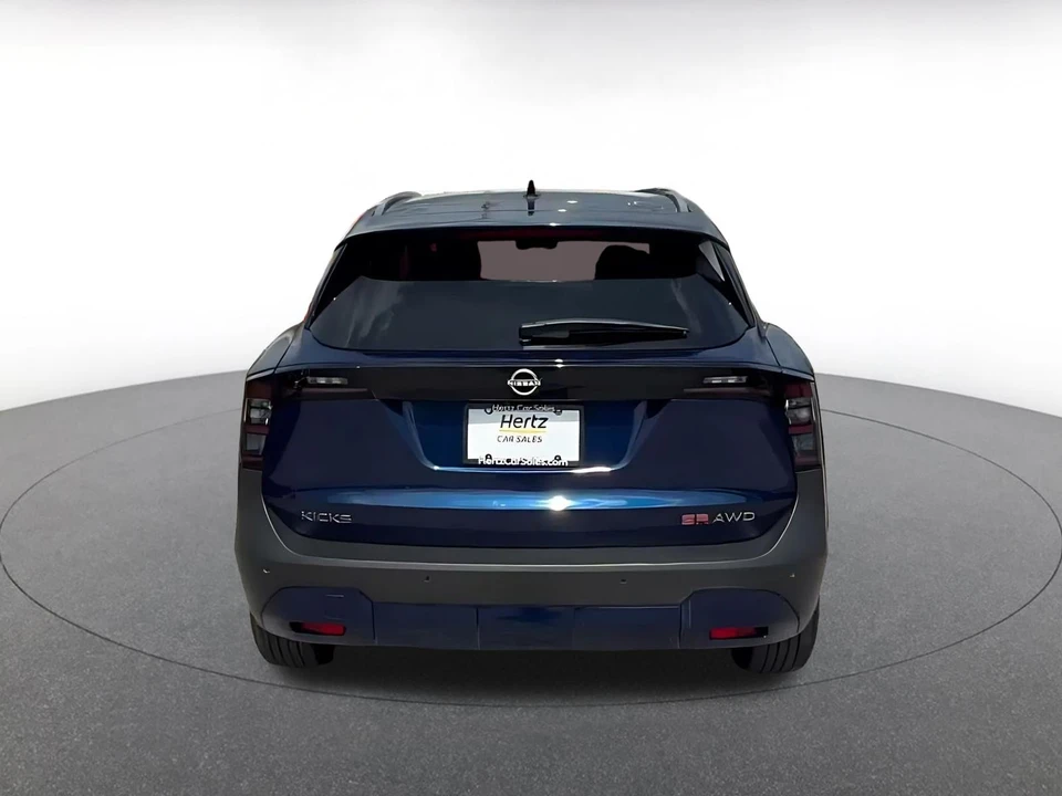 2026 Nissan Kicks - Image 14 of 31