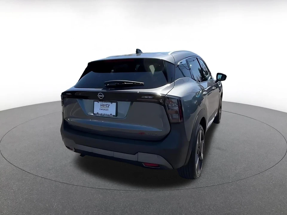 2026 Nissan Kicks - Image 16 of 31