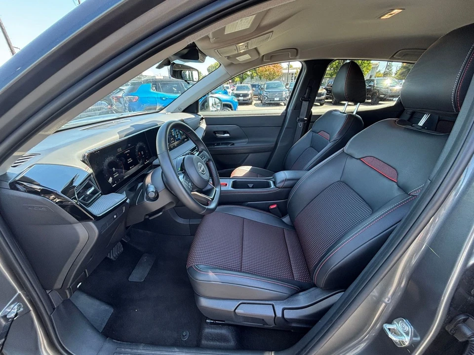 2026 Nissan Kicks - Image 27 of 31
