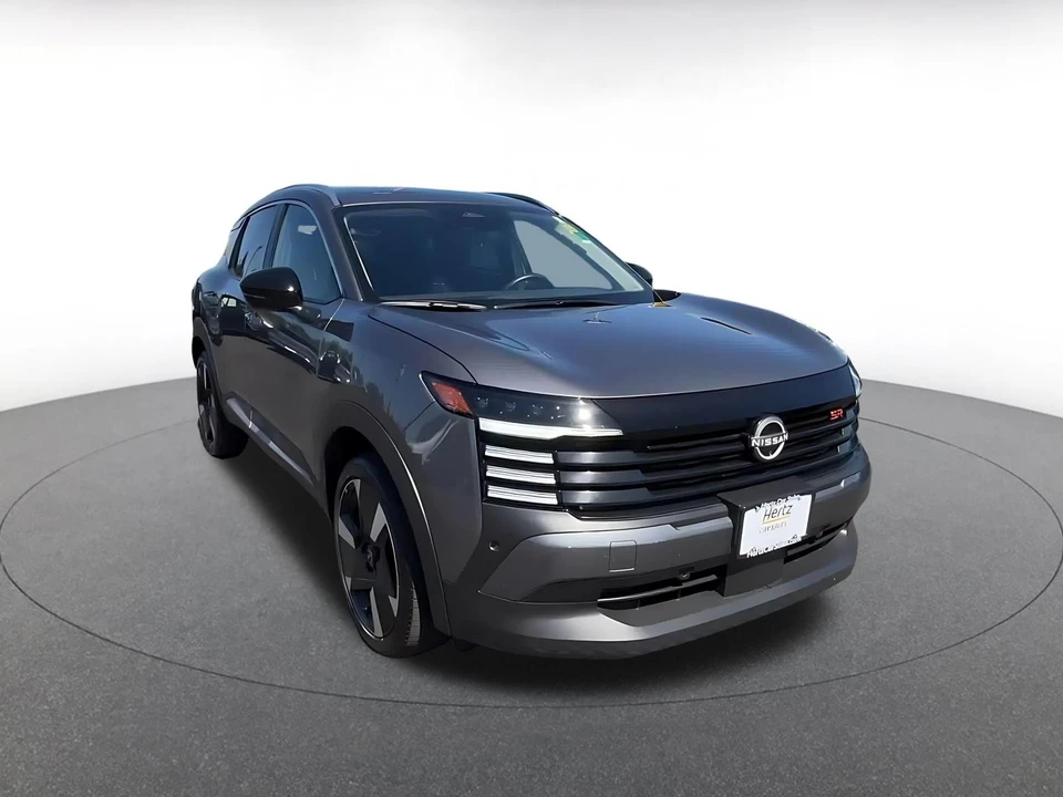 2026 Nissan Kicks - Image 3 of 31