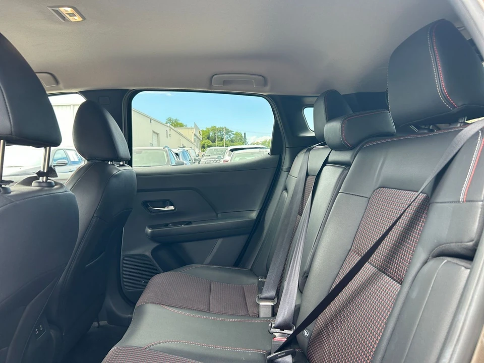 2026 Nissan Kicks - Image 22 of 31
