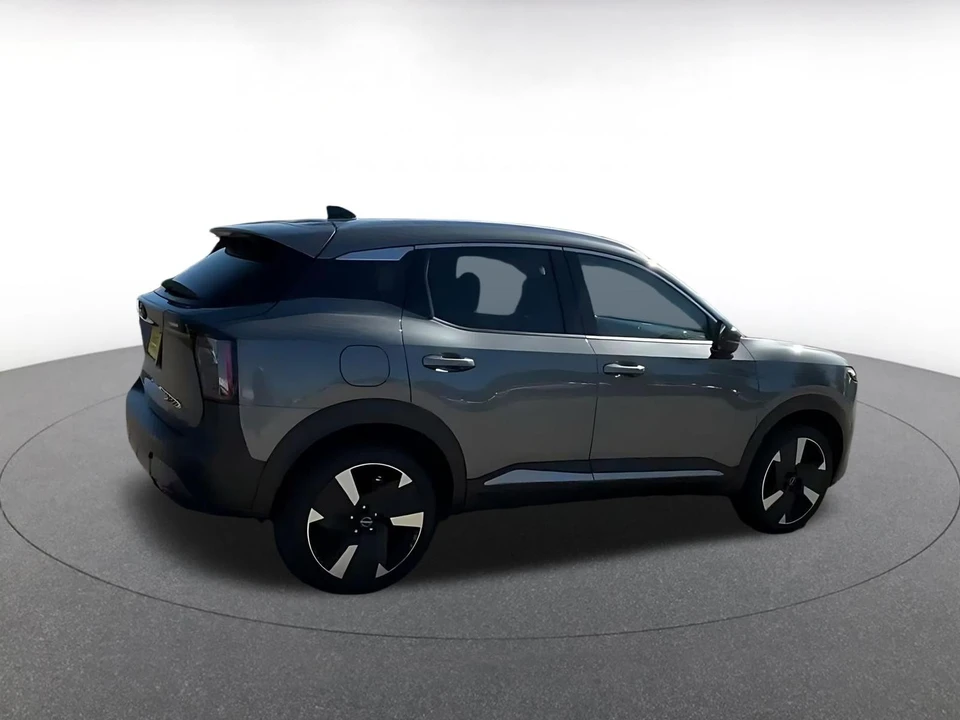 2026 Nissan Kicks - Image 16 of 31