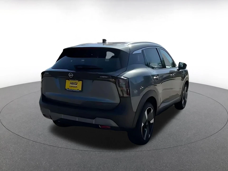 2026 Nissan Kicks - Image 15 of 31