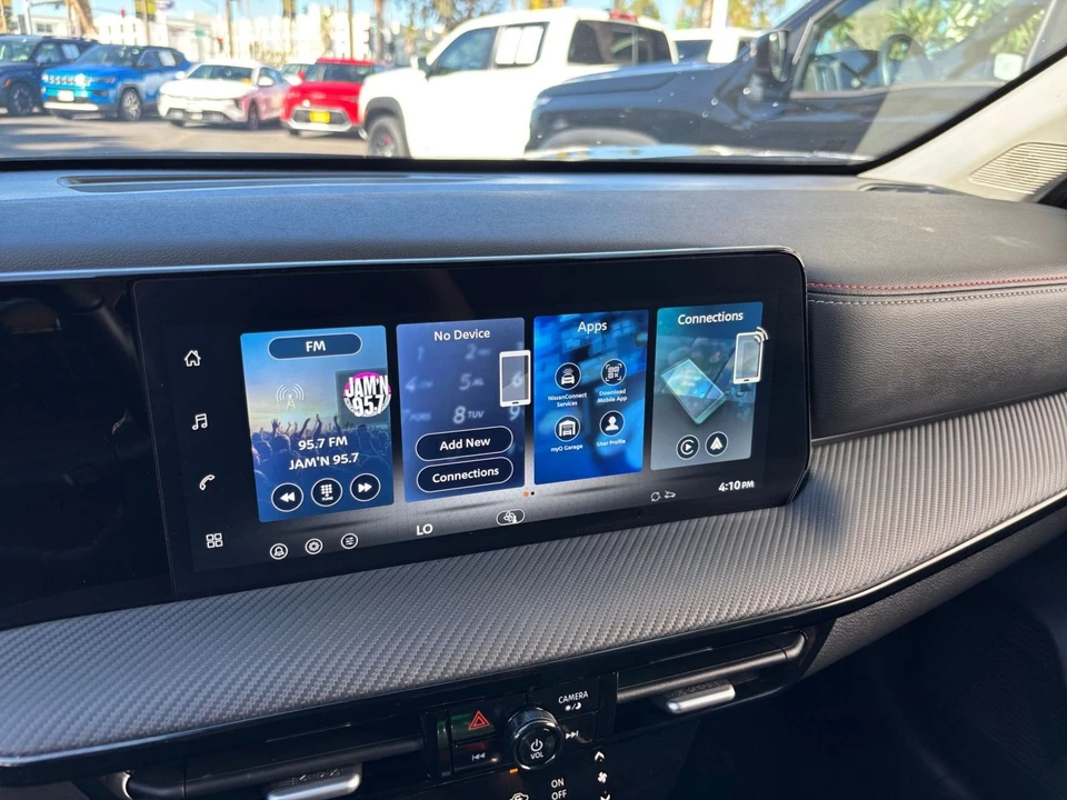 2026 Nissan Kicks - Image 21 of 31