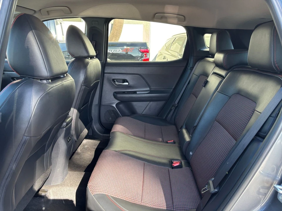 2026 Nissan Kicks - Image 26 of 31