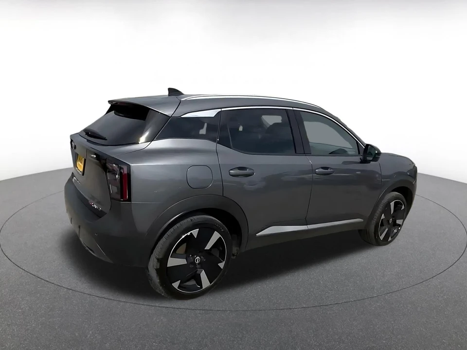 2026 Nissan Kicks - Image 16 of 31