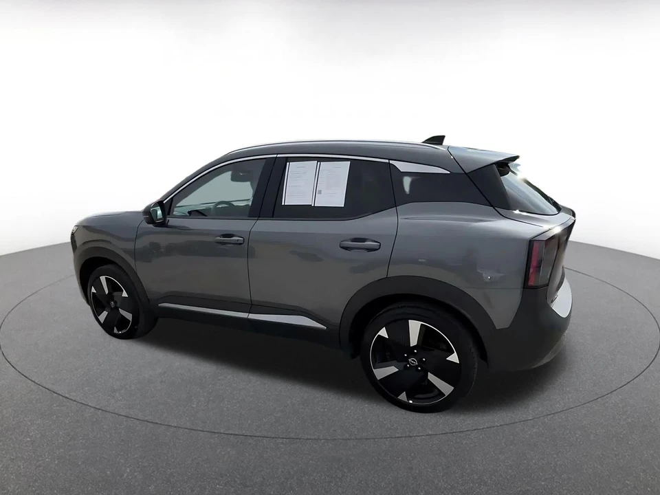 2026 Nissan Kicks - Image 11 of 31