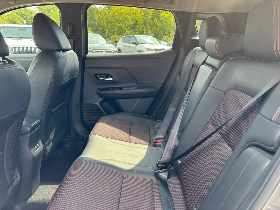 2026 Nissan Kicks - Image 27 of 31