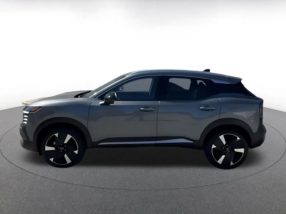 2026 Nissan Kicks - Image 11 of 31