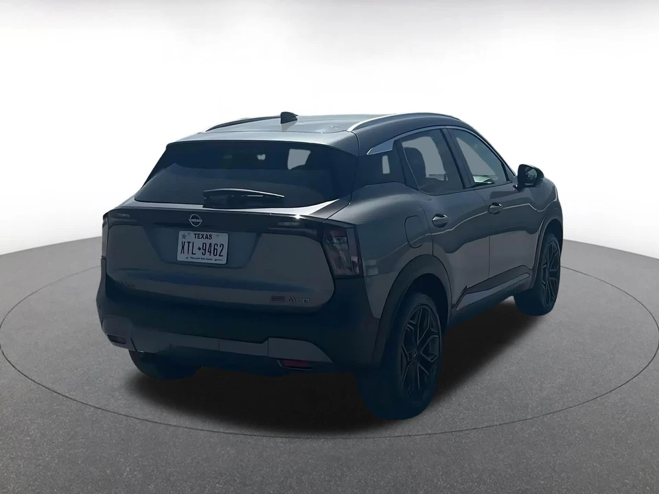 2026 Nissan Kicks - Image 15 of 31