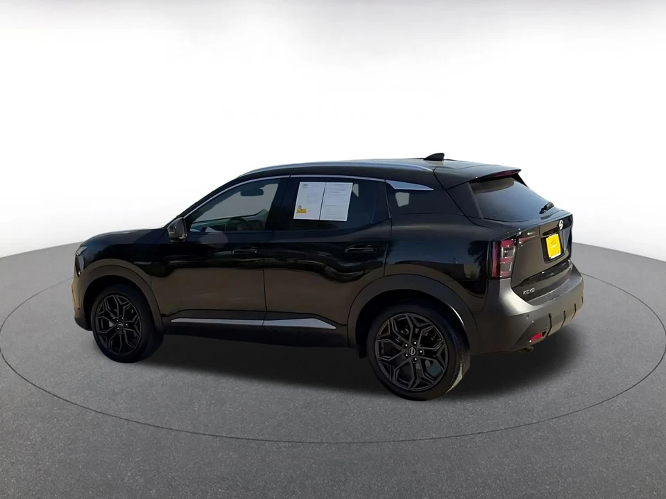 2026 Nissan Kicks - Image 11 of 31