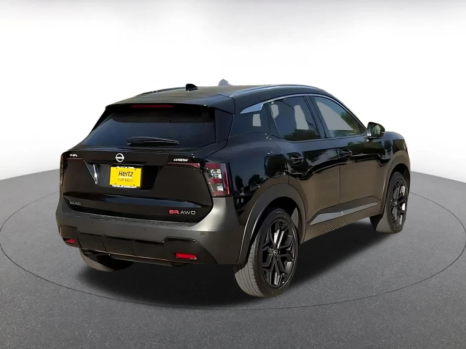 2026 Nissan Kicks - Image 16 of 31