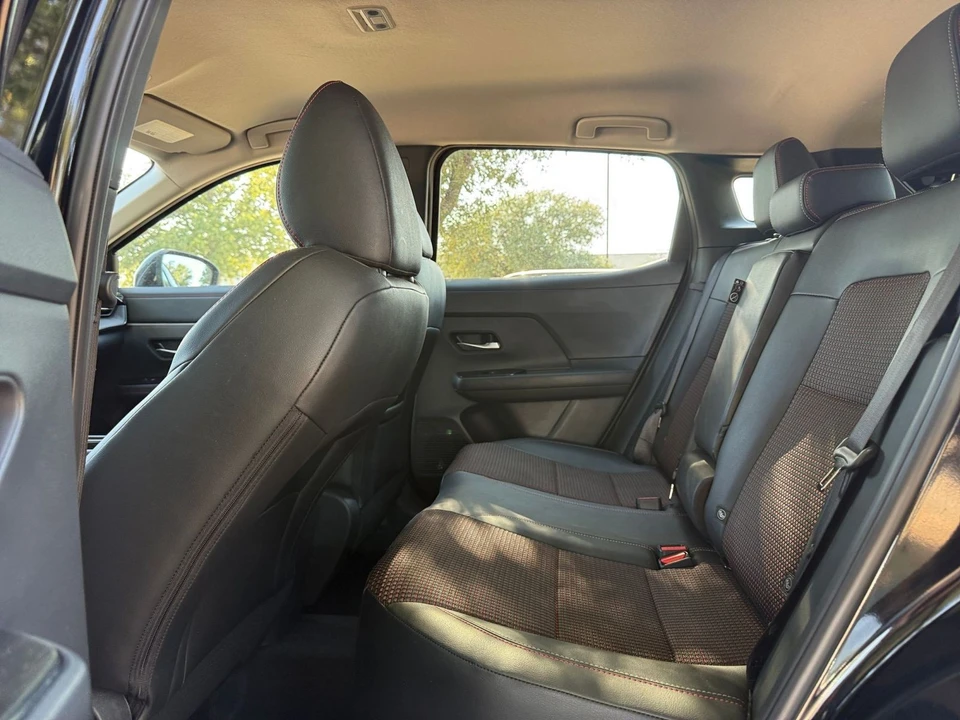 2026 Nissan Kicks - Image 27 of 31