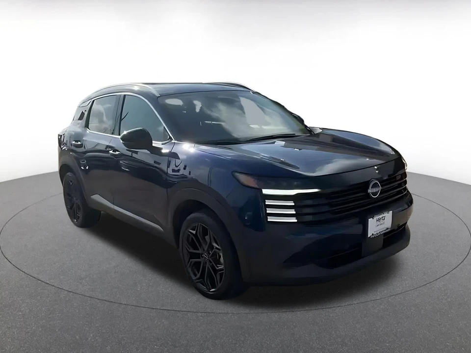 2026 Nissan Kicks - Image 3 of 31