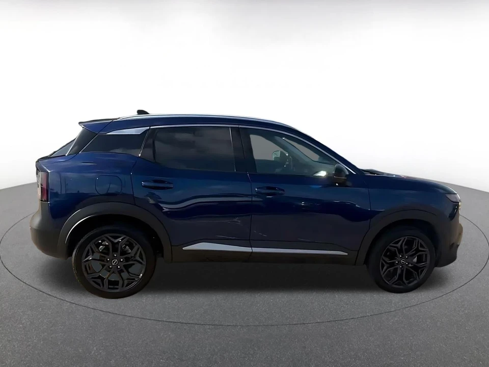2026 Nissan Kicks - Image 17 of 31