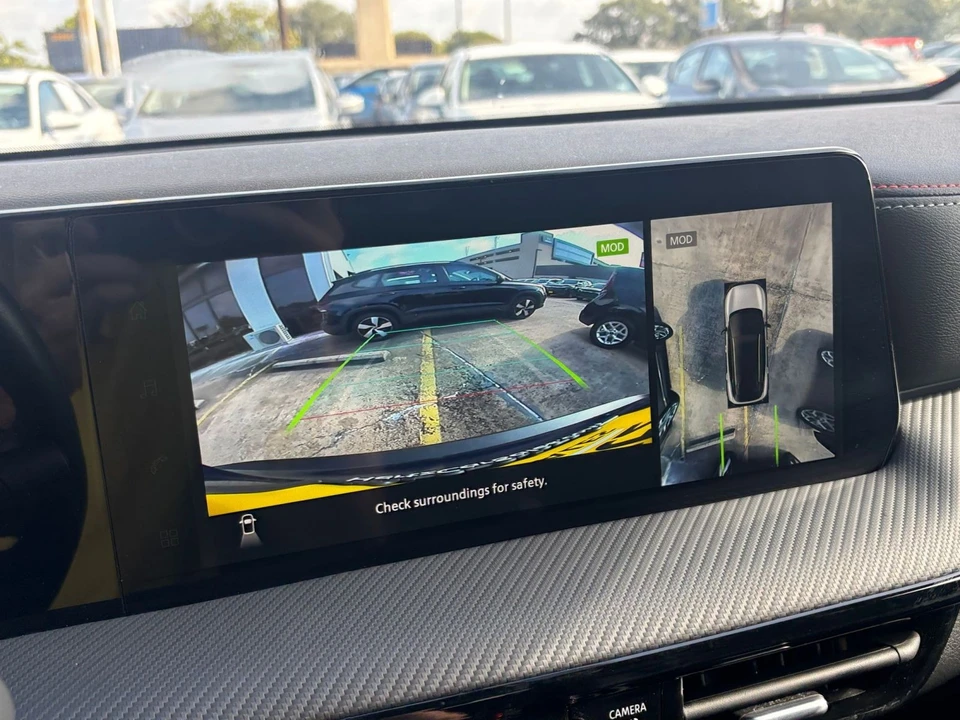 2026 Nissan Kicks - Image 23 of 31