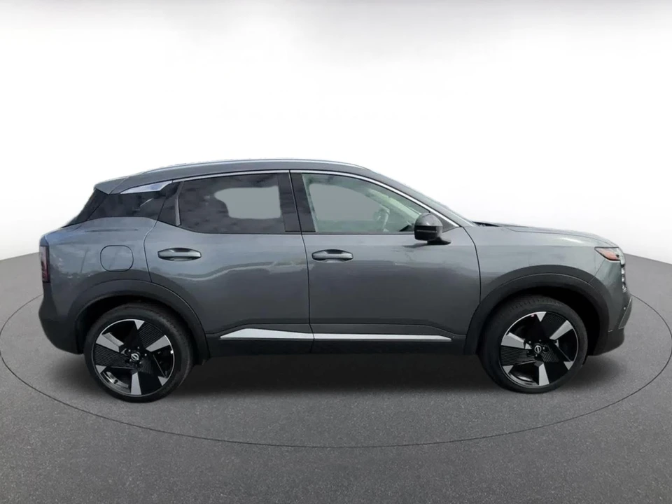 2026 Nissan Kicks - Image 17 of 31