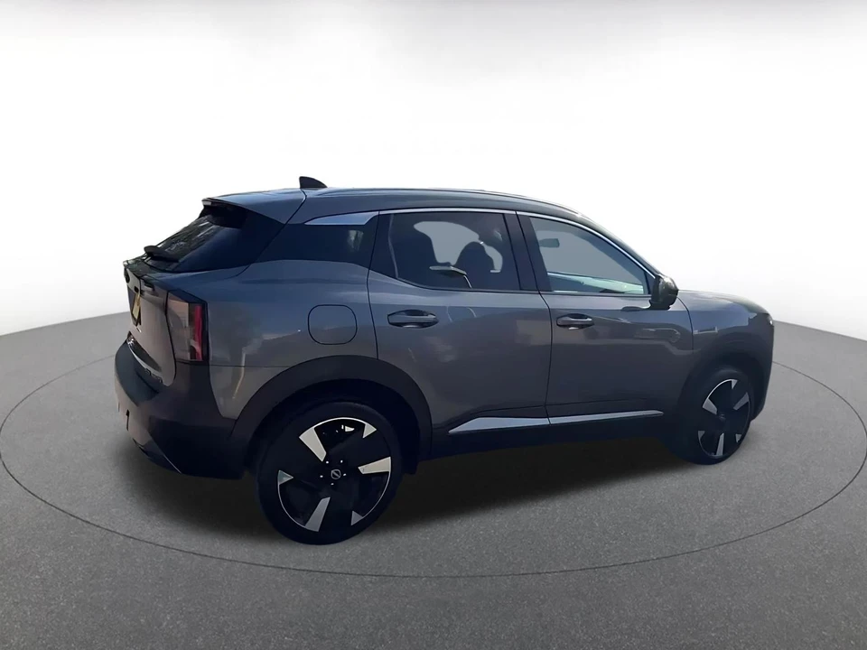 2026 Nissan Kicks - Image 16 of 31