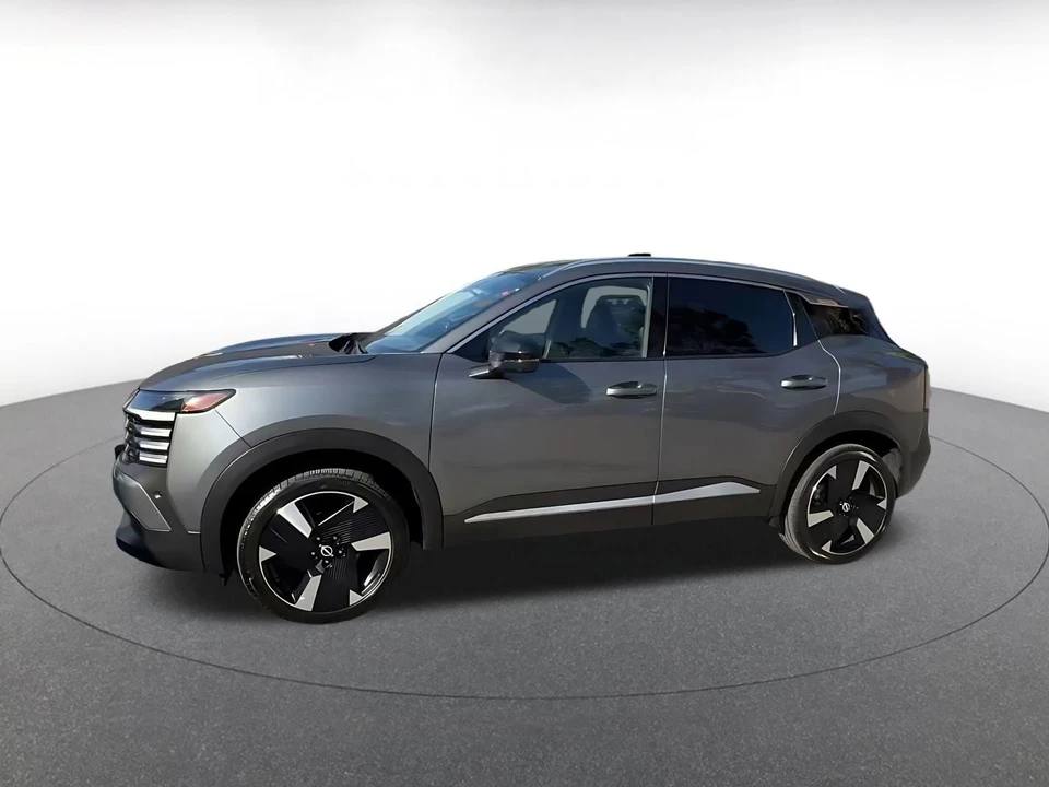 2026 Nissan Kicks - Image 9 of 31