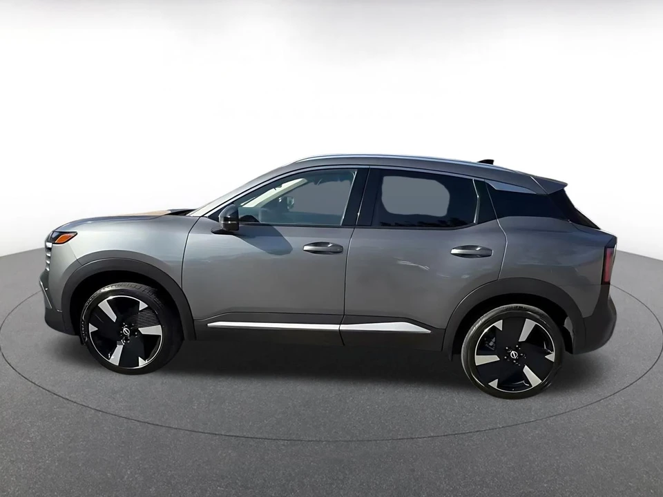 2026 Nissan Kicks - Image 11 of 31