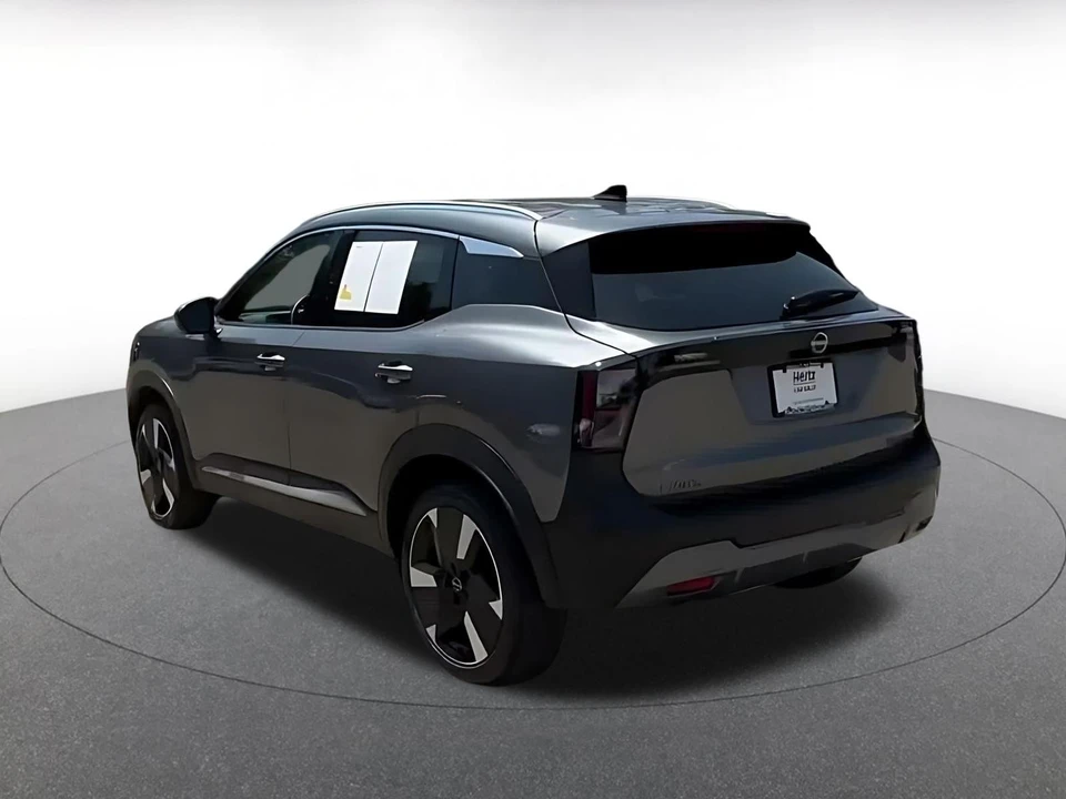 2026 Nissan Kicks - Image 12 of 31