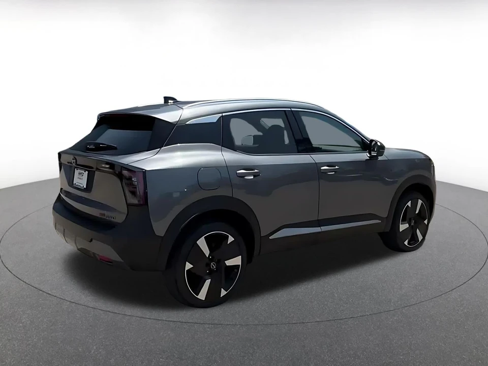 2026 Nissan Kicks - Image 16 of 31
