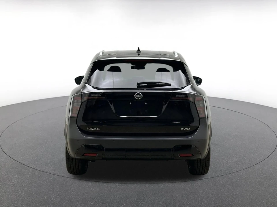 2026 Nissan Kicks - Image 8 of 23