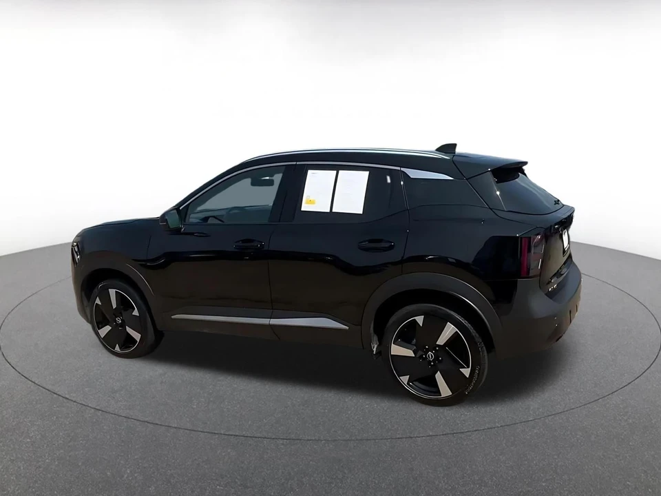2026 Nissan Kicks - Image 12 of 31