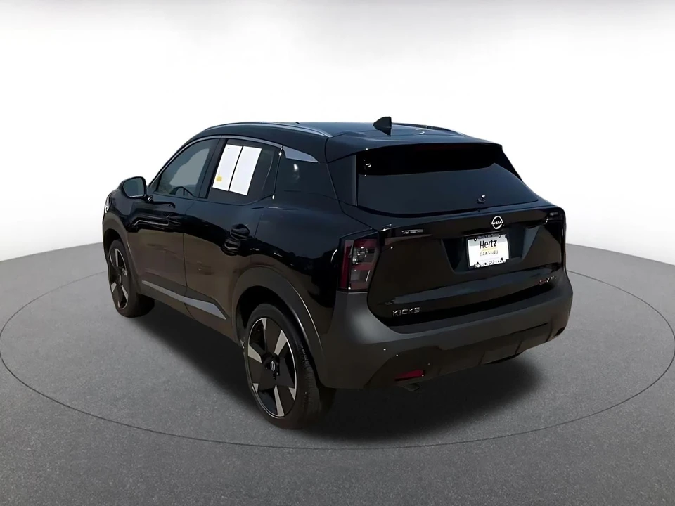2026 Nissan Kicks - Image 14 of 31